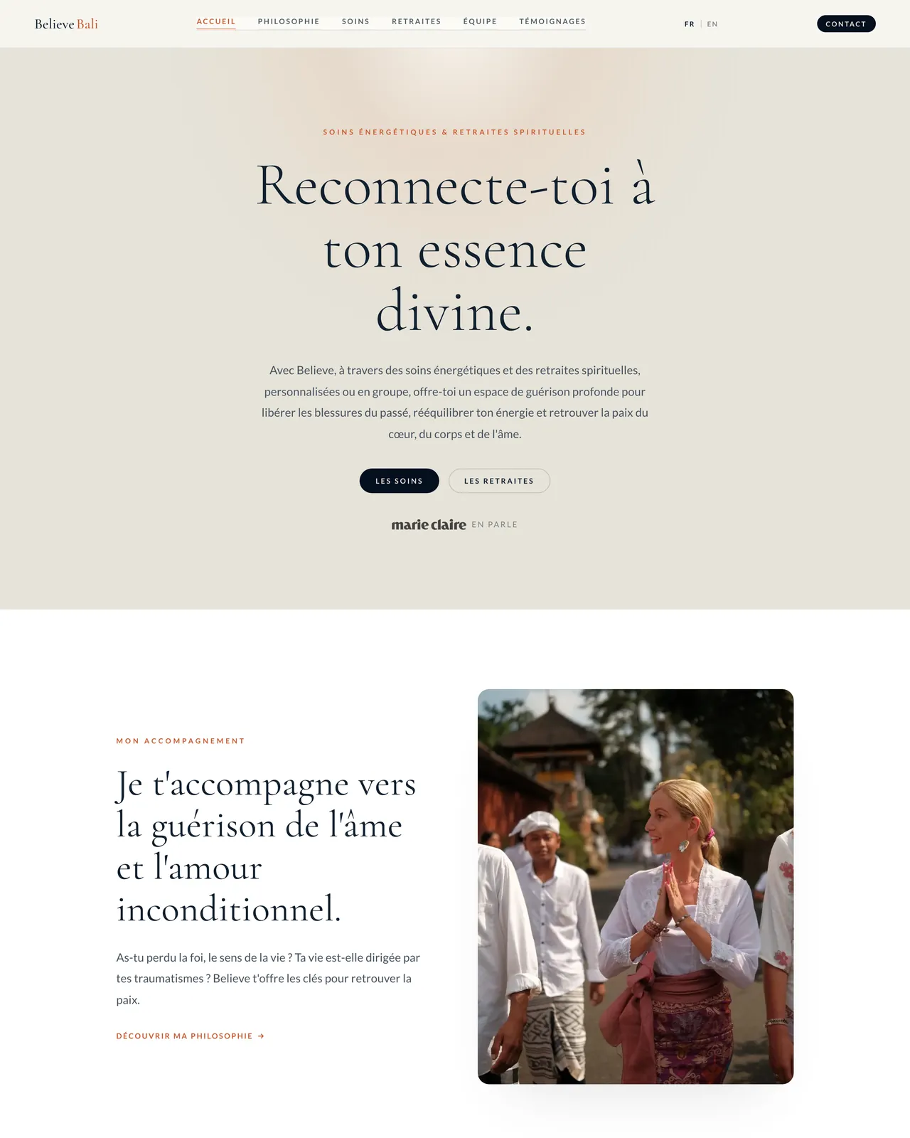Le site Believe Bali : page d’accueil claire, titre « Reconnecte-toi à ton essence divine ».